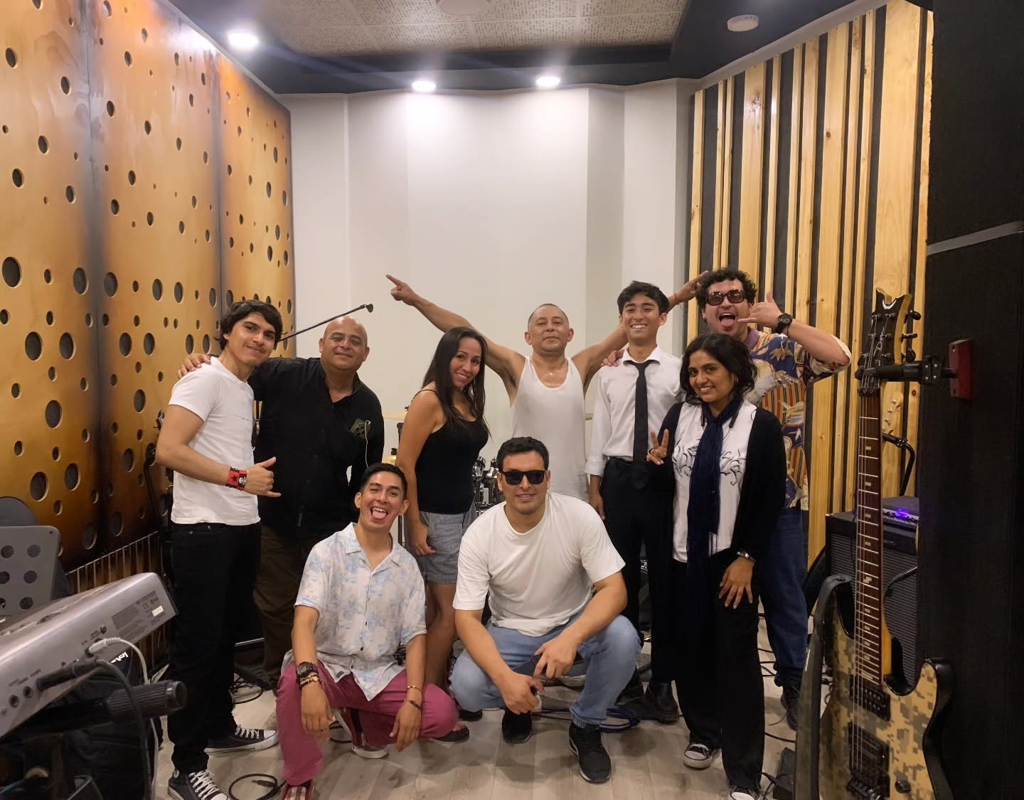 E90 BAND ensayo